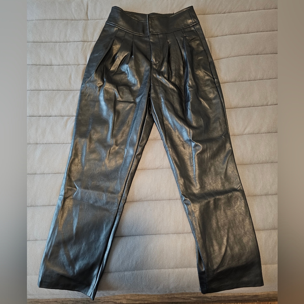 NWT - DO+BE - Pants